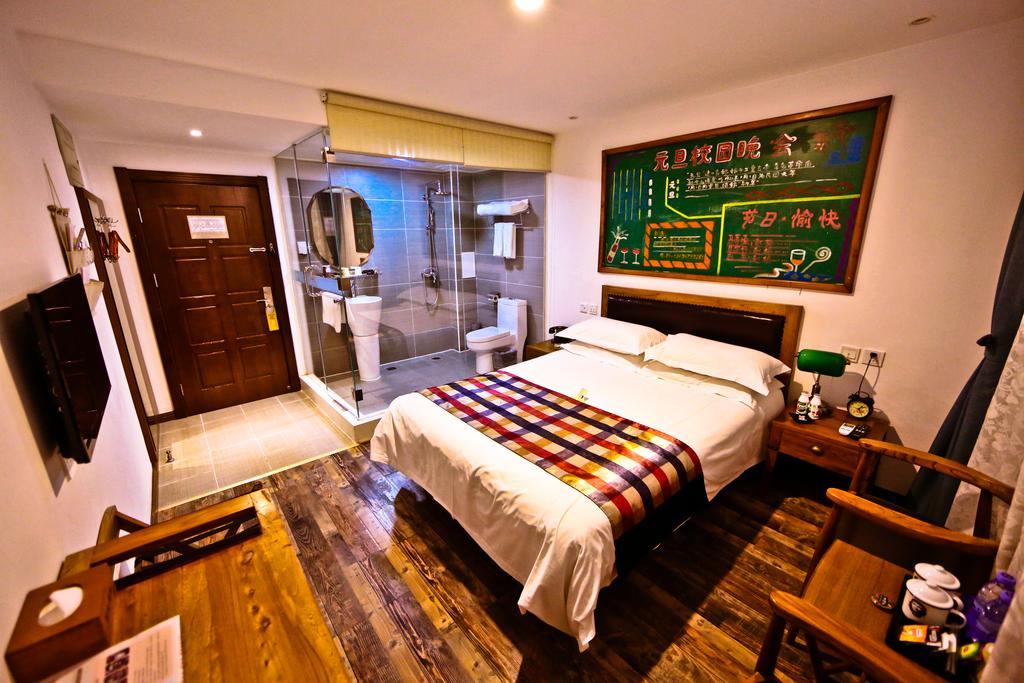 Nostalgia Hotel Beijing Guozijian Ghost Street - Near Beijing Lama Temple, Beihai Park, Jingshan Park, Drum Tower, Houhai Bar Street, Tian'Anmen Square, Located In Beijing Traditional Hutongs, 5 Minutes Away From Beixinqiao Metro Station Eksteriør bilde