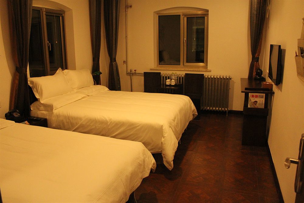 Nostalgia Hotel Beijing Guozijian Ghost Street - Near Beijing Lama Temple, Beihai Park, Jingshan Park, Drum Tower, Houhai Bar Street, Tian'Anmen Square, Located In Beijing Traditional Hutongs, 5 Minutes Away From Beixinqiao Metro Station Eksteriør bilde