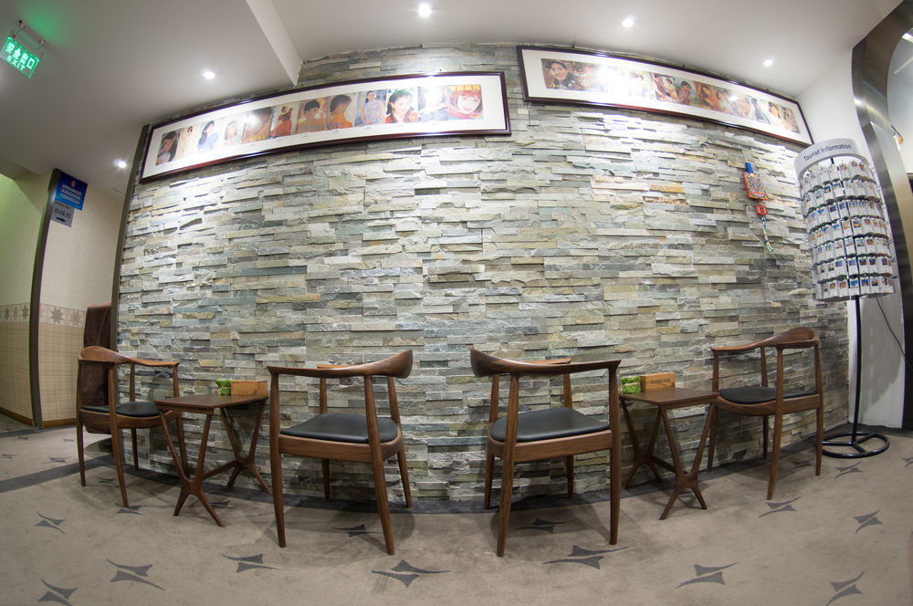 Nostalgia Hotel Beijing Guozijian Ghost Street - Near Beijing Lama Temple, Beihai Park, Jingshan Park, Drum Tower, Houhai Bar Street, Tian'Anmen Square, Located In Beijing Traditional Hutongs, 5 Minutes Away From Beixinqiao Metro Station Eksteriør bilde